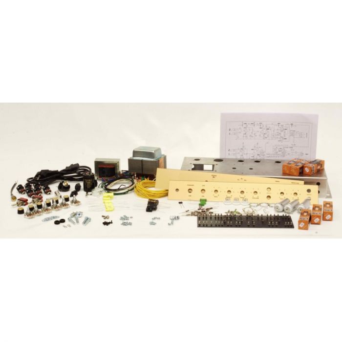 Amp-Kit Plexi 18 Watt Combo
1x K-18WATT-NC
1x K-CM18WC-RL