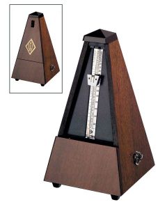 Wittner Maelzel metronoom, pyramide-model, houten behuizing, echt walnoot, hoogglans afwerking, zonder bel