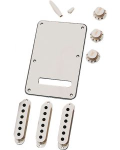 Fender® Strat® Accessory Kit parchment 