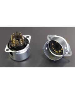 Noval socket